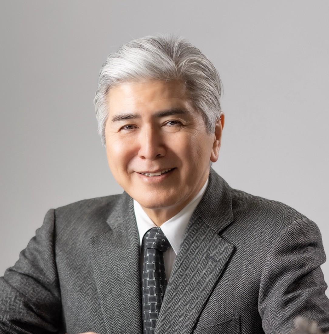 新城 憲